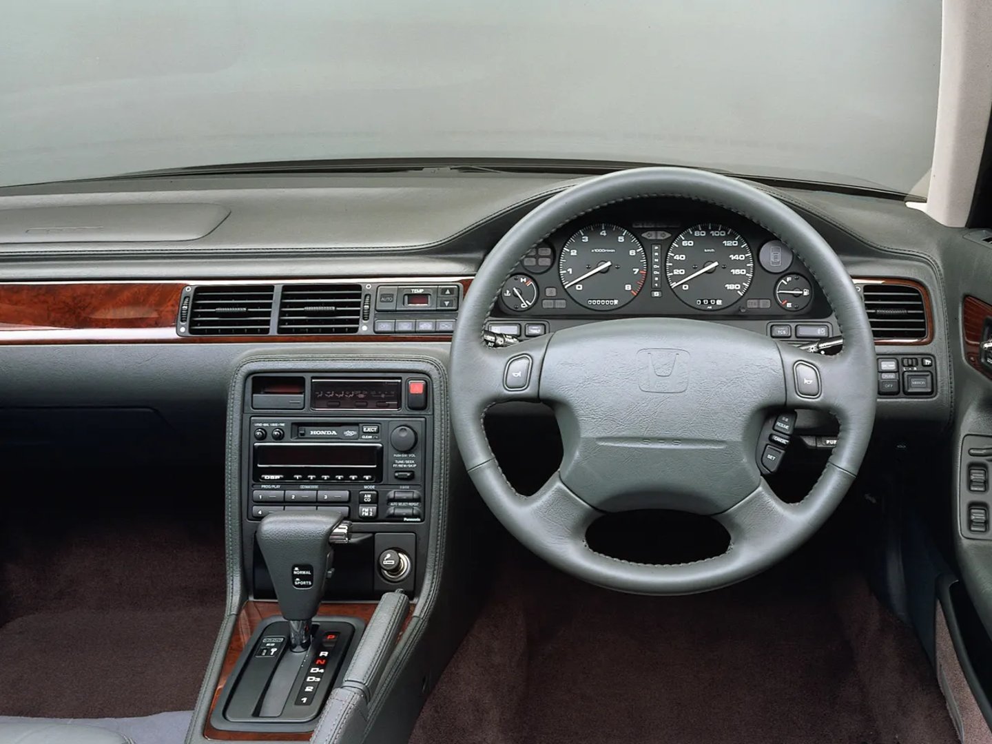 Honda_Inspire_1_generation_restyling__Sedan__3.jpg