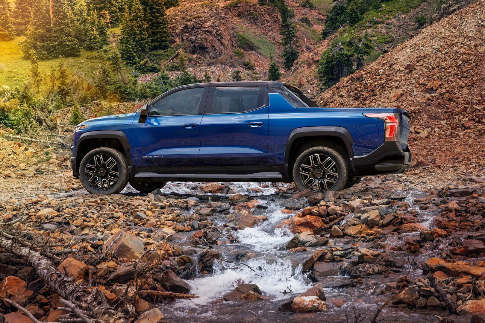 Chevrolet_Silverado_EV_4_generation__Pickup_double-cab__11.jpg