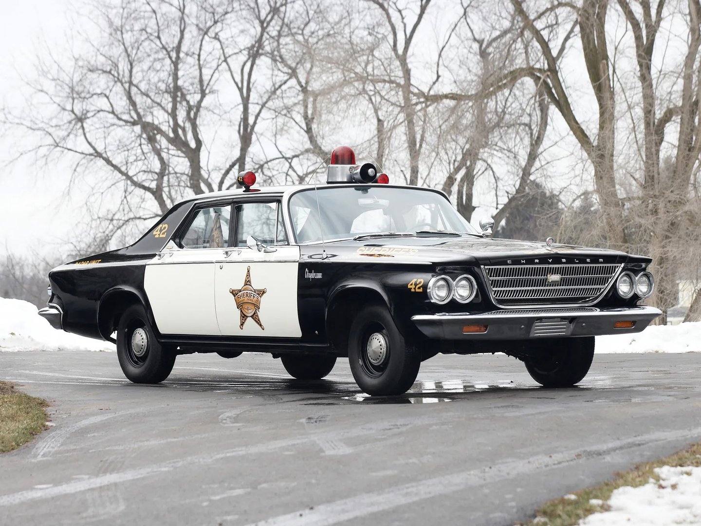 Chrysler_Newport_2_generation__Sedan__3.jpg