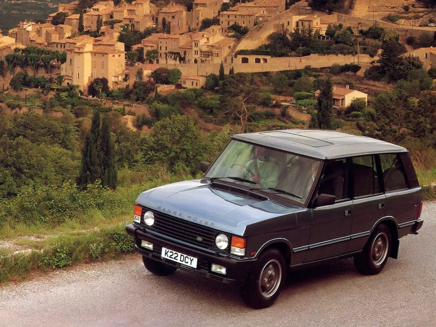 Land Rover_Range_Rover_1_generation__SUV_5-doors__2.jpg