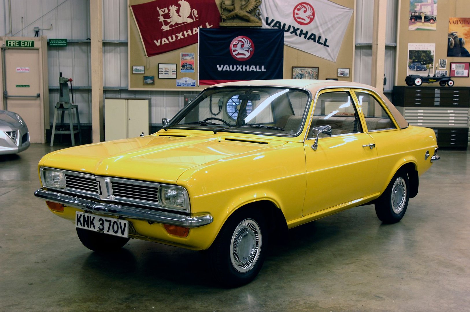 Vauxhall Viva 3 generation  Sedan 2-doors 
