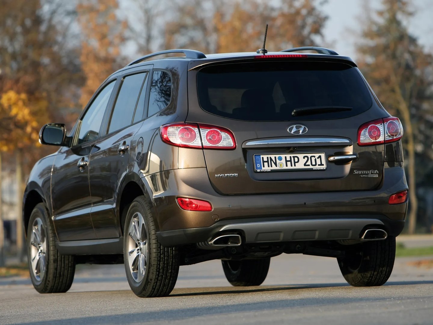 Hyundai_Santa_Fe_2_generation_restyling__SUV_5-doors__4.jpg
