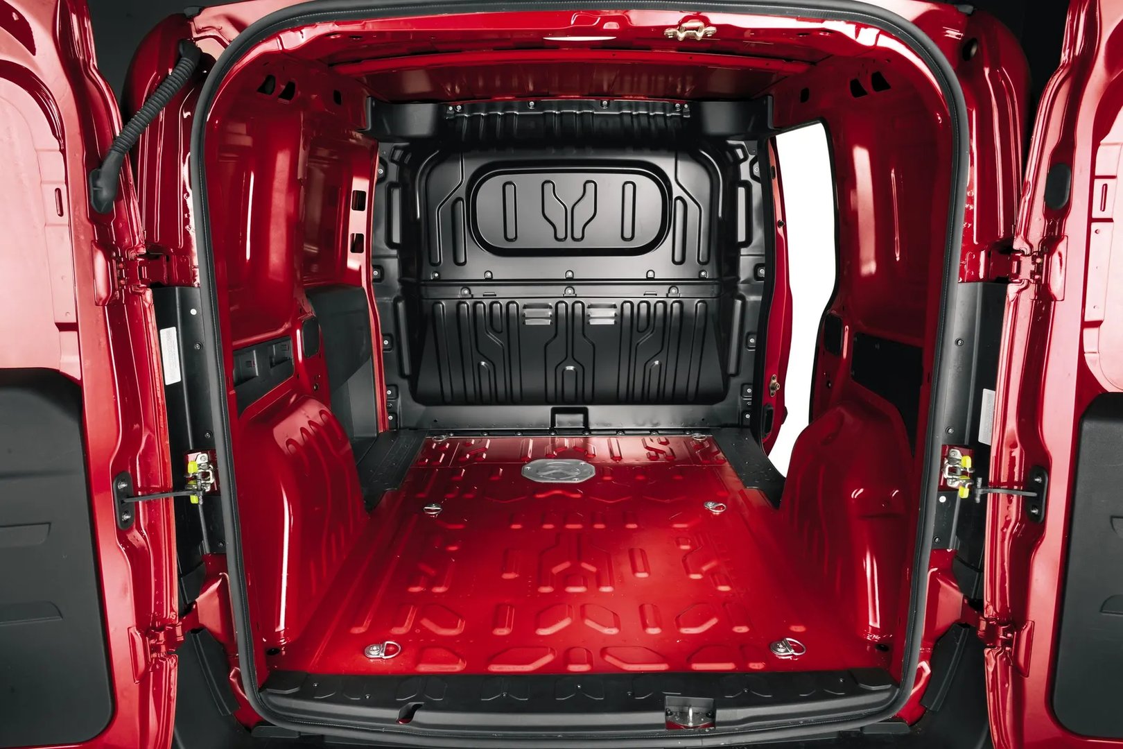 Fiat_Doblo_2_generation__Van__13.jpg