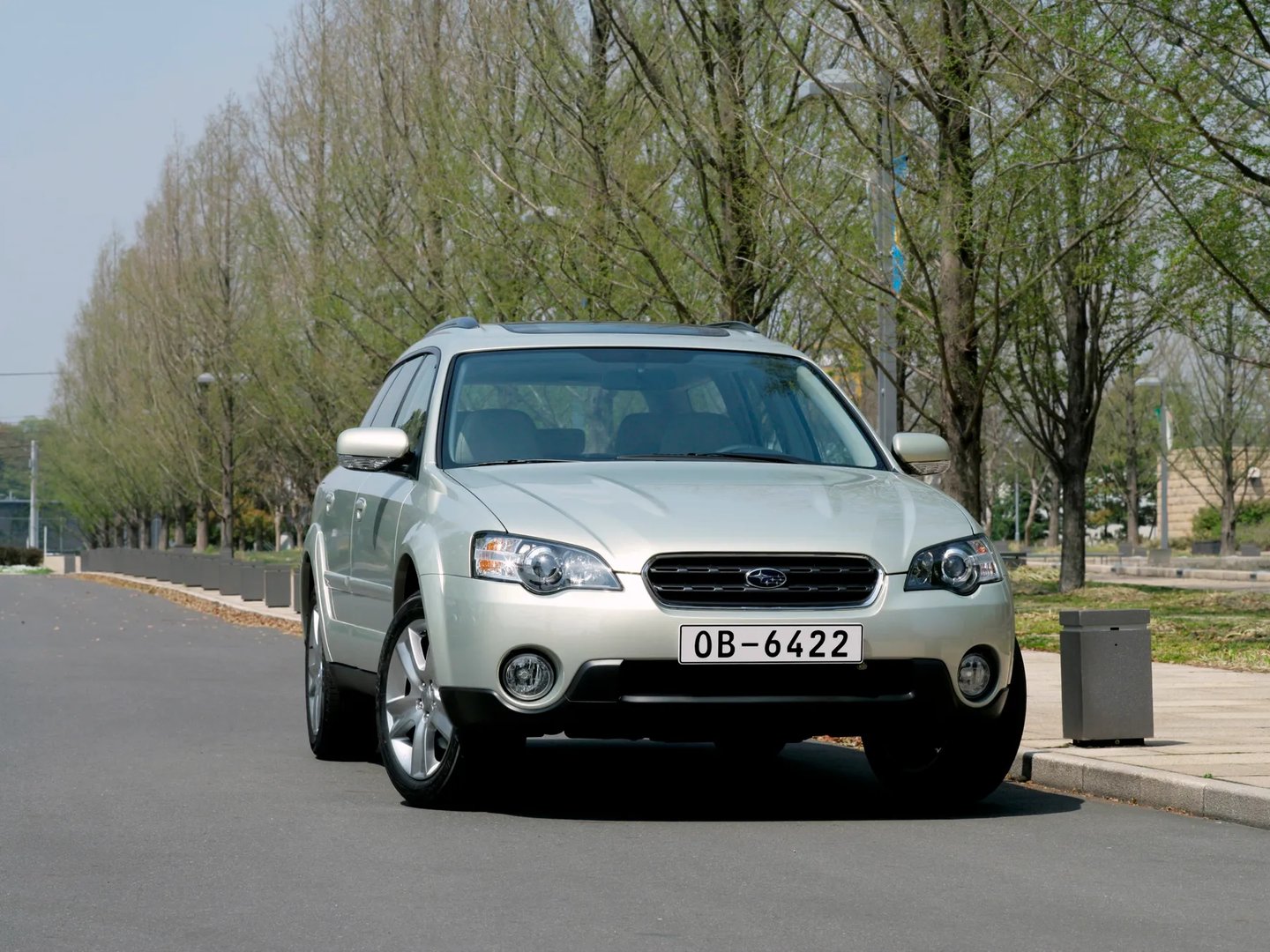 Subaru_Outback_3_generation__Estate_5-door__10.jpg