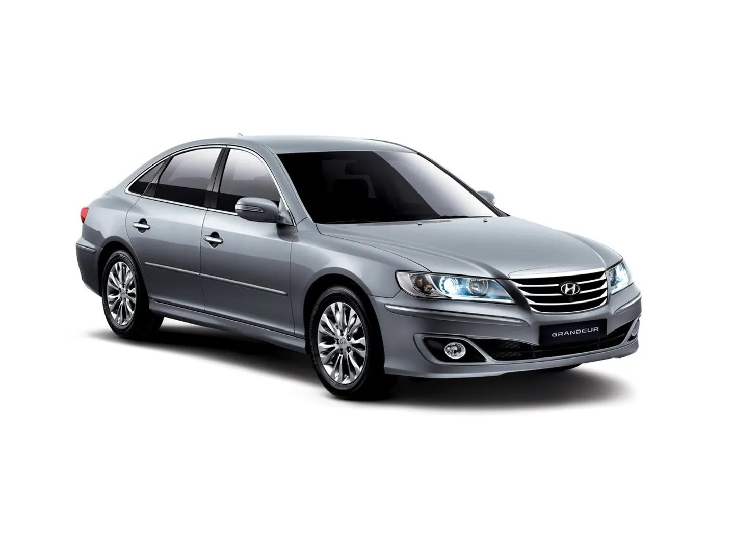 Hyundai_Grandeur_4_generation_restyling__Sedan__1.jpg