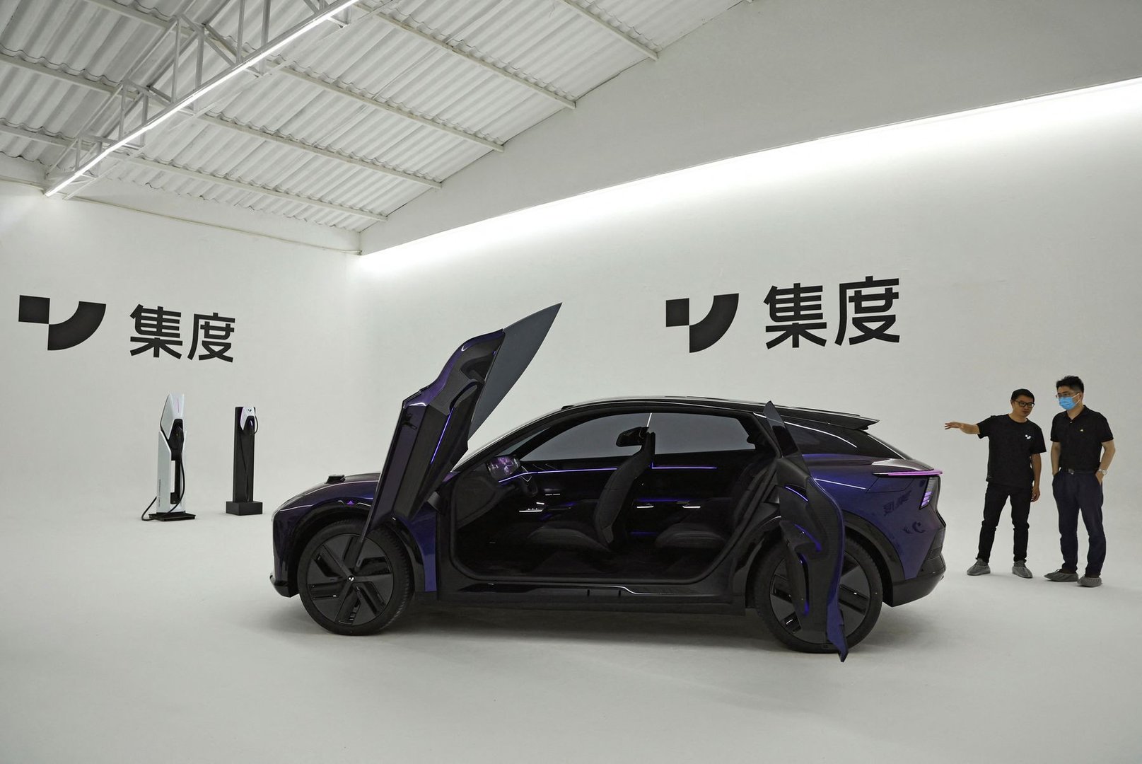 jidu_Robo-01_1_generation__SUV_5-doors__11.jpg