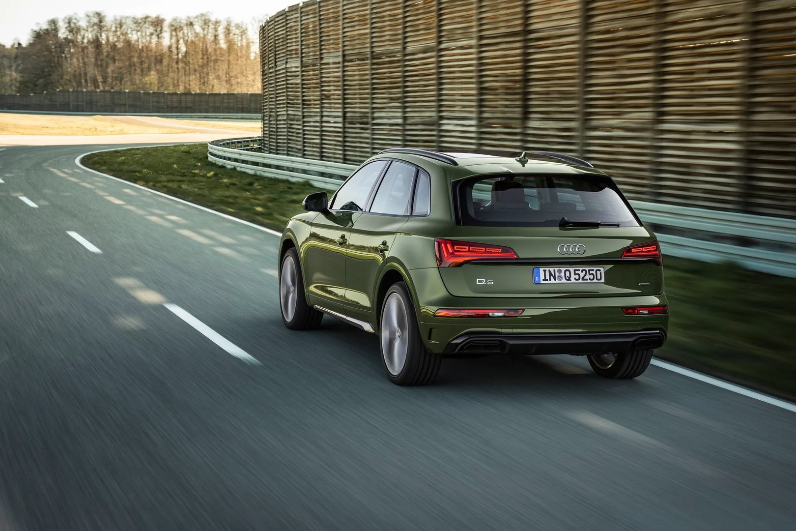 Audi_Q5_2_generation_restyling__SUV_5-doors__11.jpg