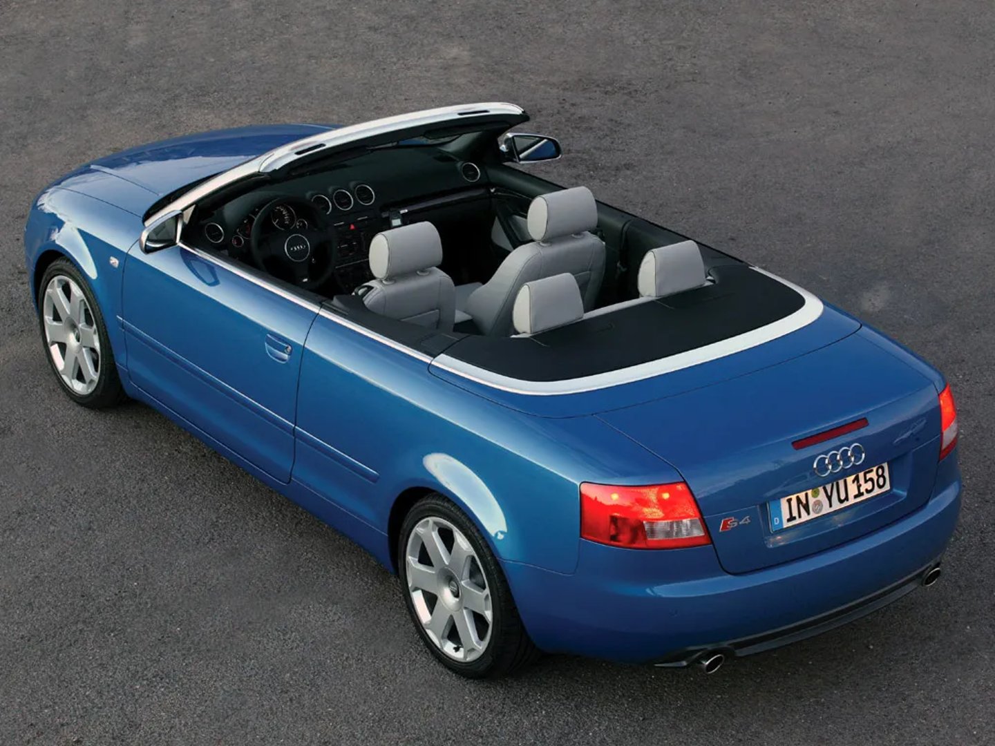 Audi_S4_2_generation__Cabrio__5.jpg
