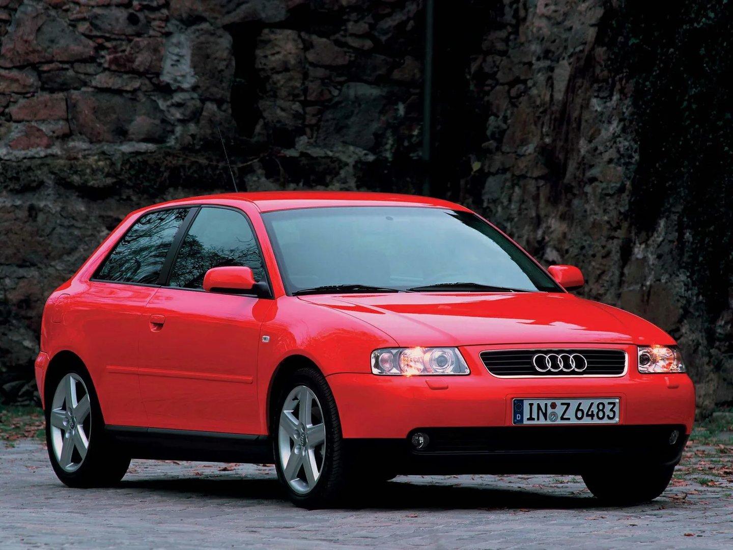 Audi_A3_1_generation__Hatchback_3-door__6.jpg