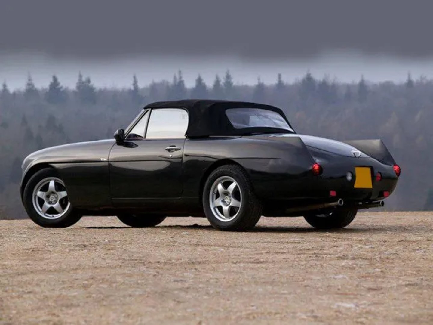 Bristol_Blenheim_Speedster_1_generation__Speedster__1.jpg