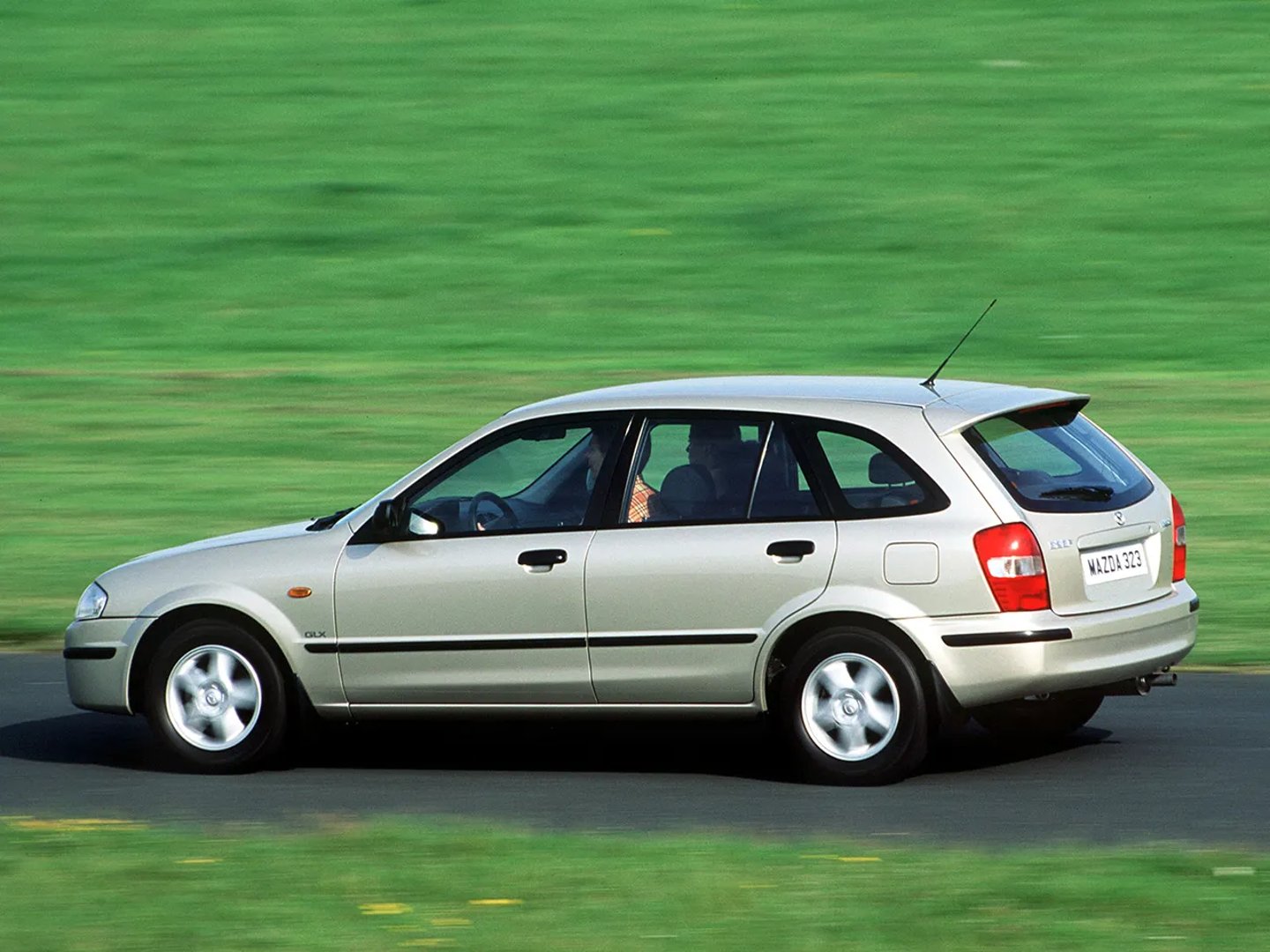 Mazda_323_Lantis_6_generation__Hatchback_5-door__5.jpg