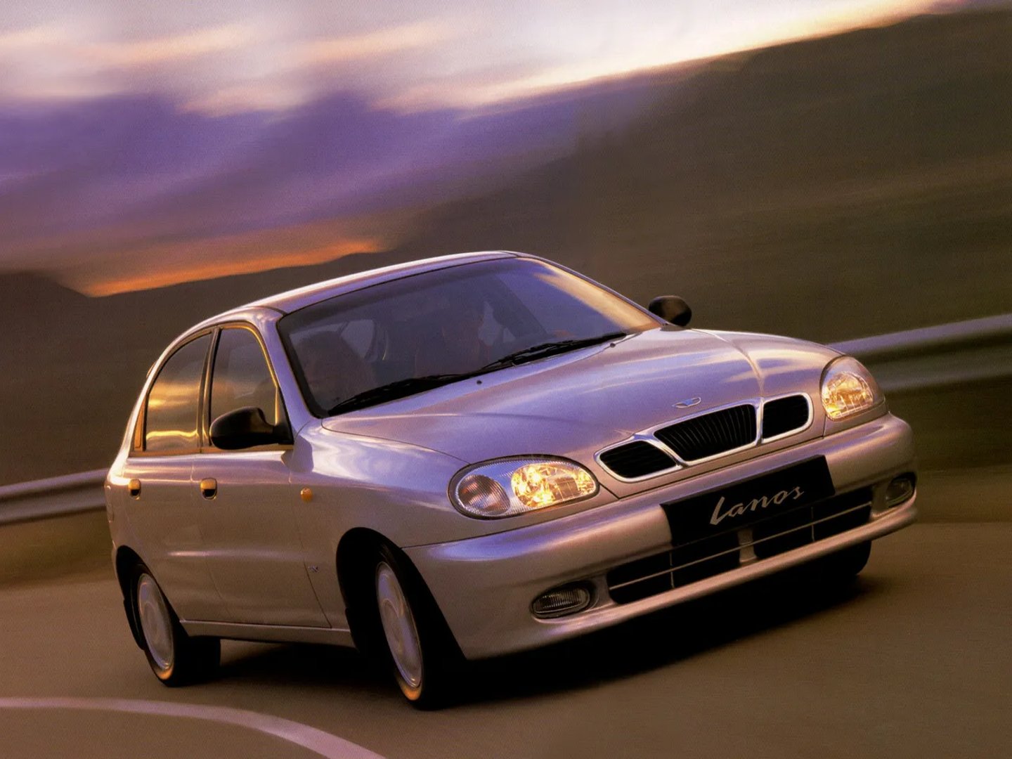 Daewoo_Lanos_1_generation__Mini_5-doors__3.jpg