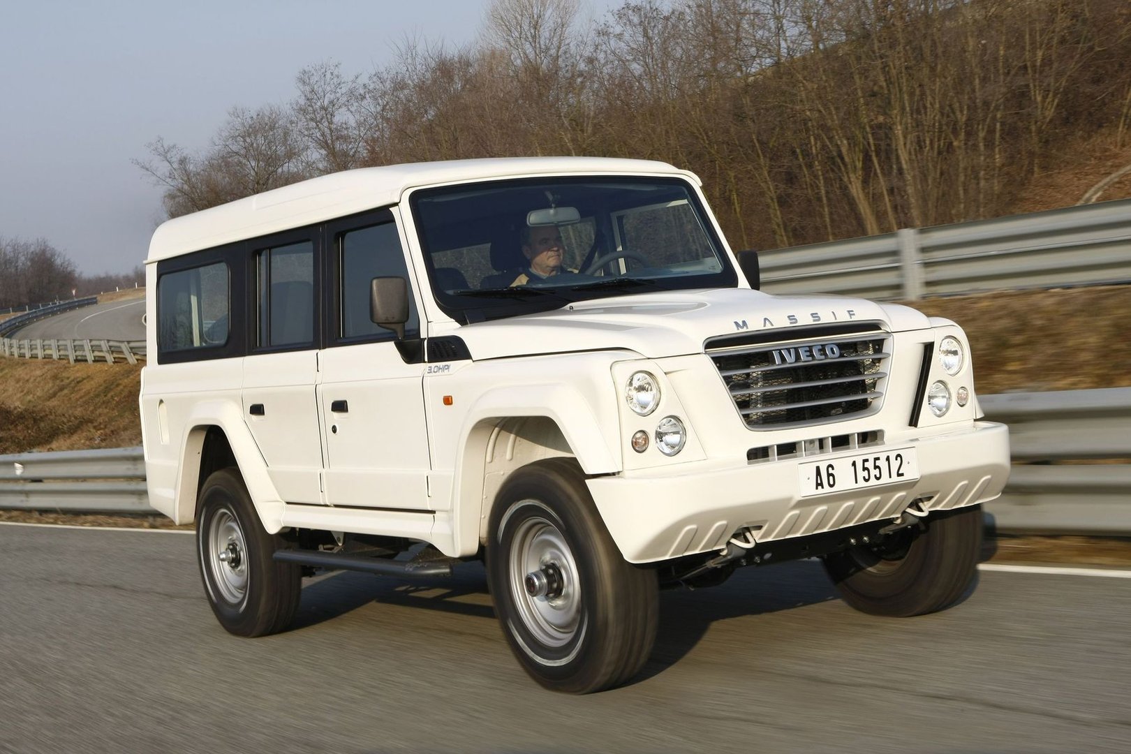 iveco_Massif_1_generation__SUV_5-doors__27.jpg