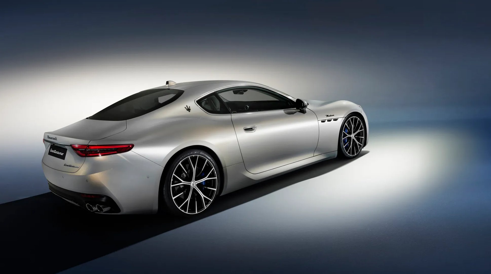 Maserati_GranTurismo_2_generation__Coupe__2.jpg