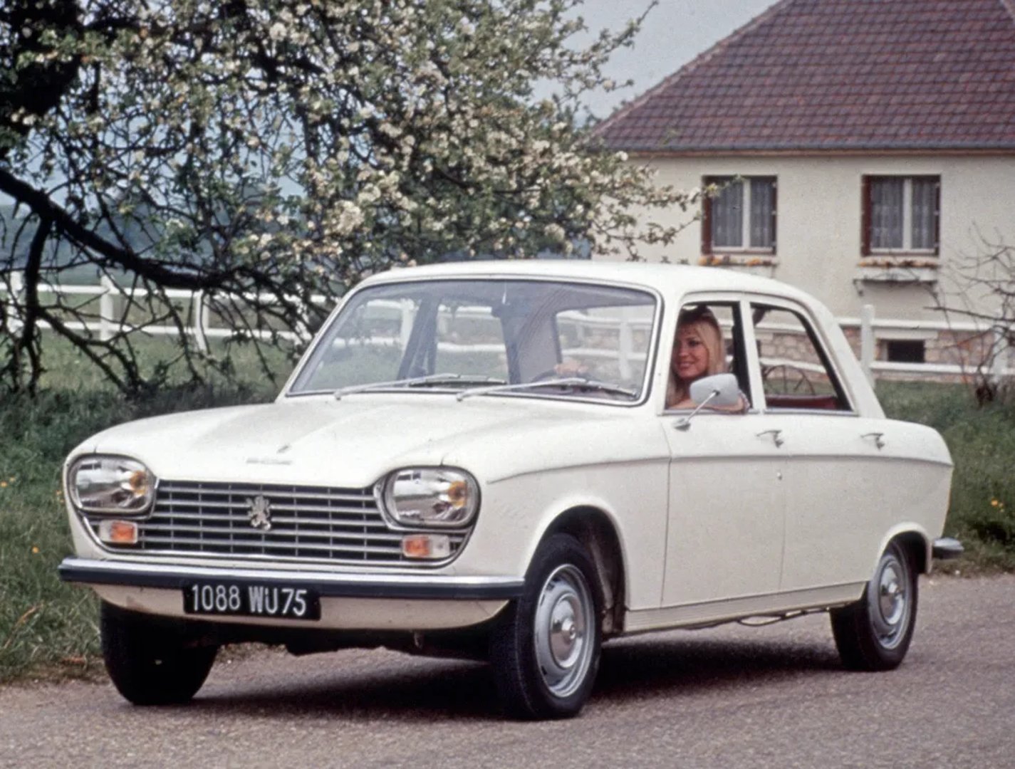 Peugeot 204 1 generation  Sedan