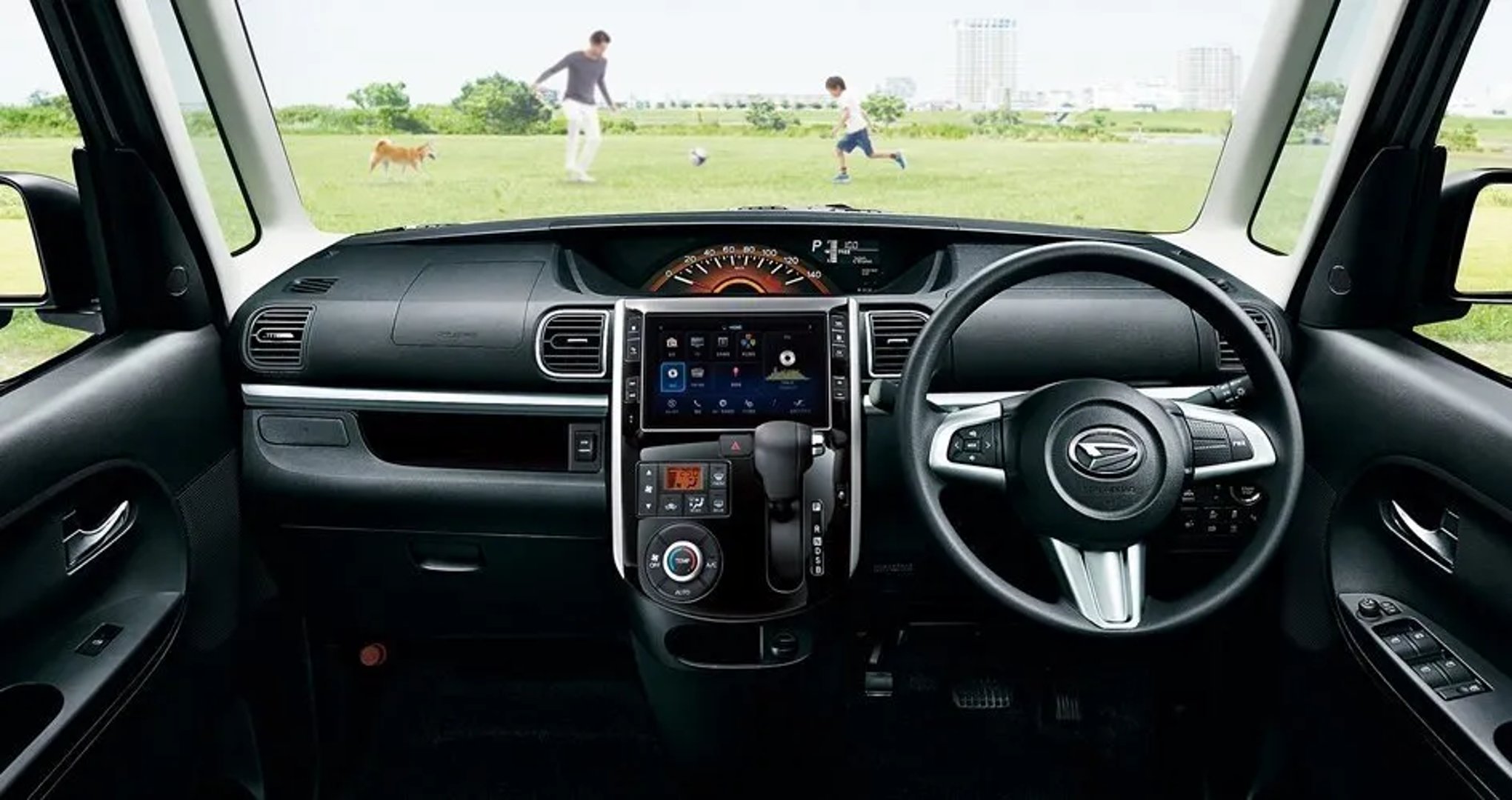 Daihatsu_Tanto_3_generation_restyling__Microvan__4.jpg