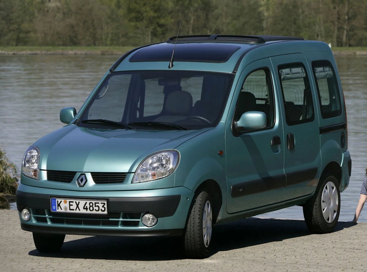 1 generation, restyling 