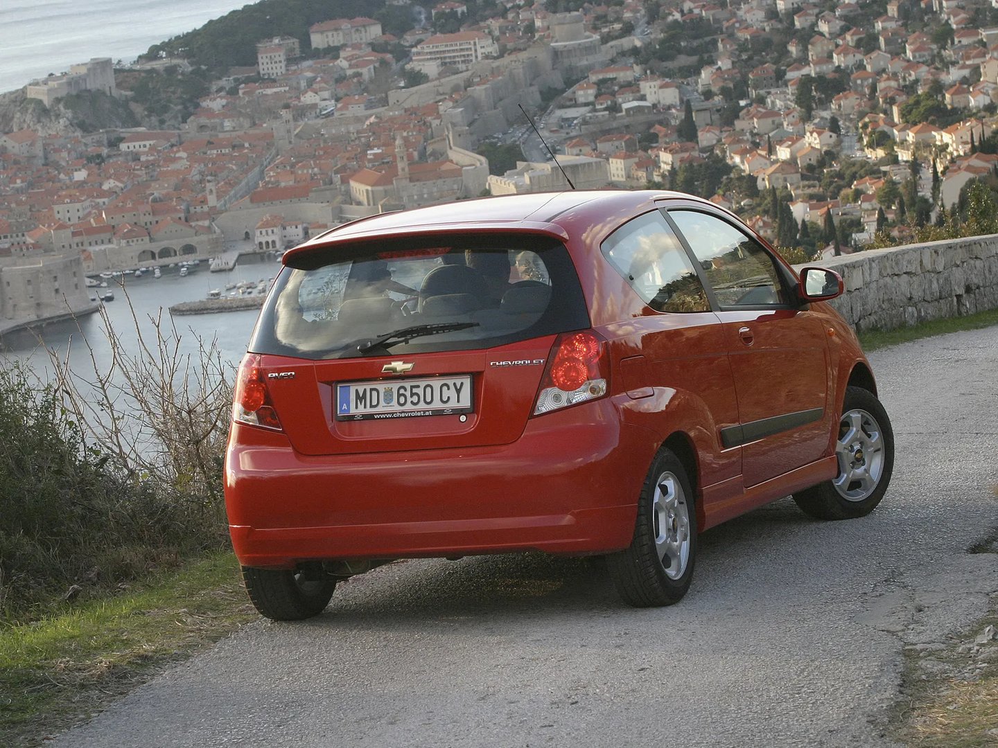 Chevrolet_Aveo_1_generation__Hatchback_3-door__3.jpg