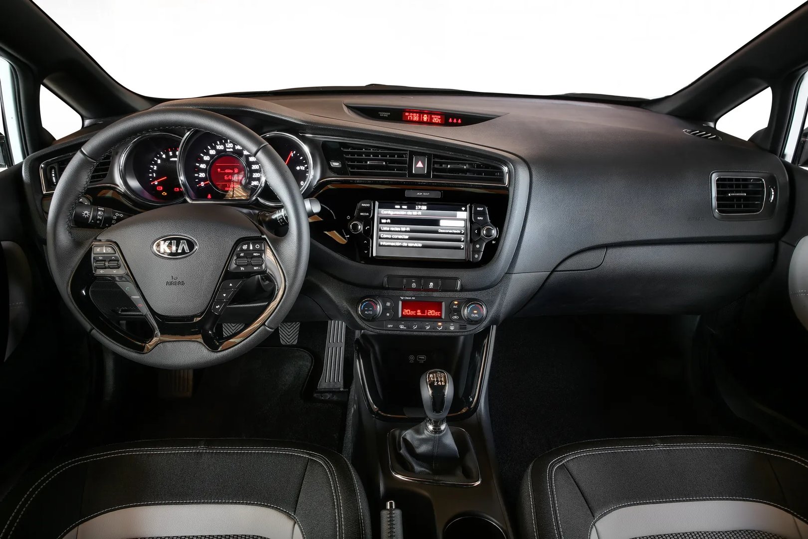 Kia_Ceed_2_generation_restyling__Hatchback_3-door__12.jpg