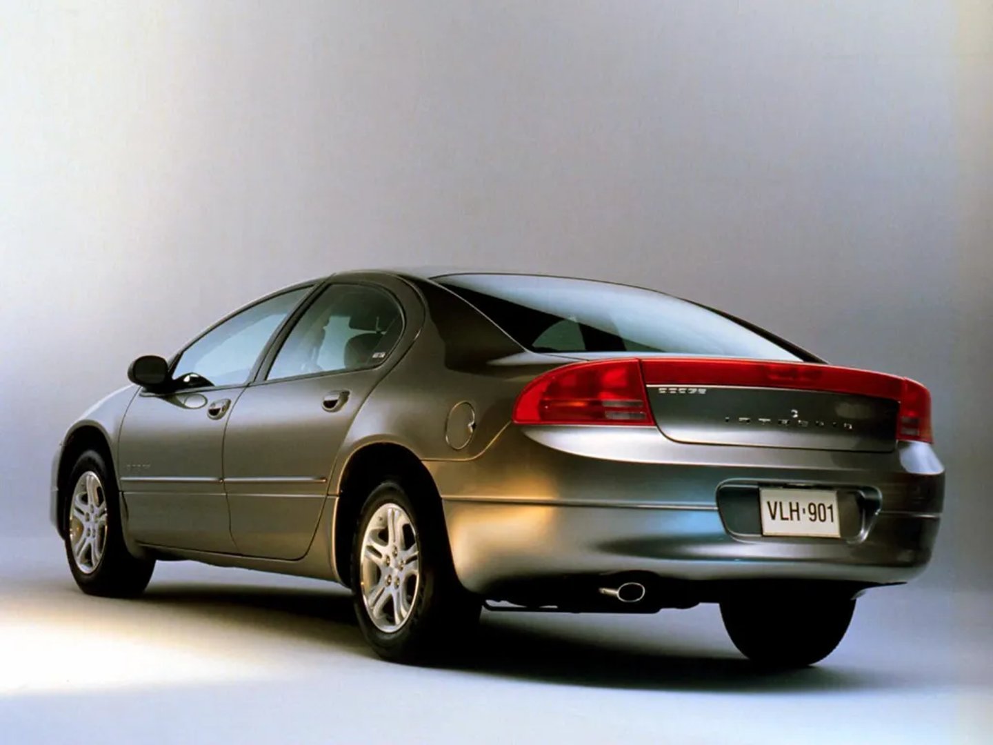 Chrysler_Intrepid_2_generation__Sedan__6.jpg