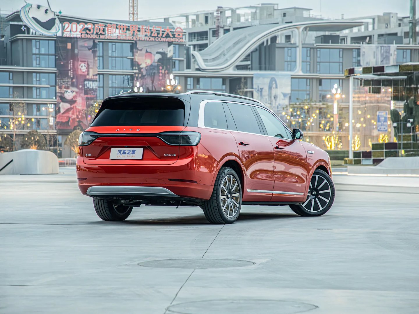 aito_M9_1_generation__SUV_5-doors__8.jpg