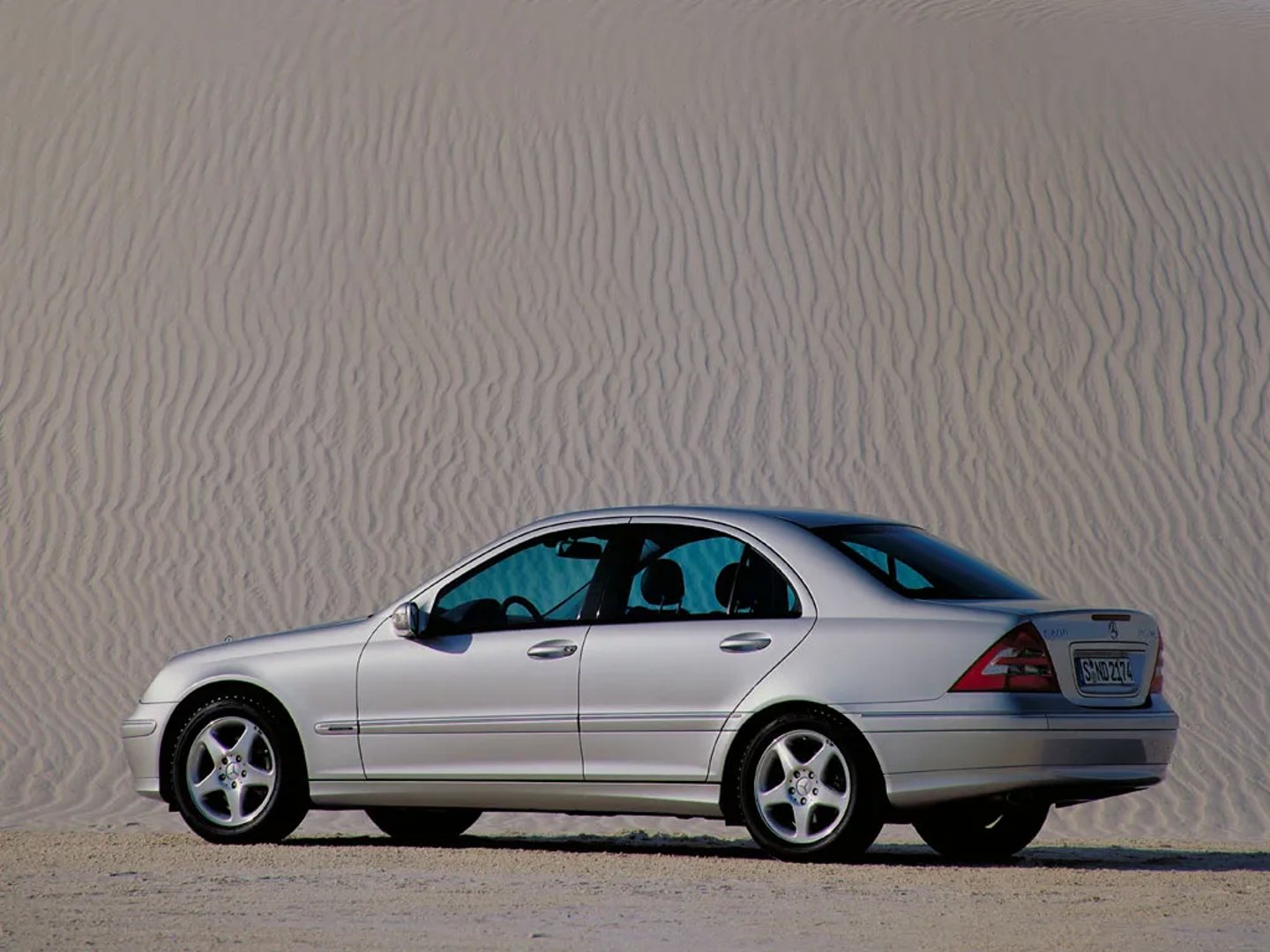 Mercedes_C-Class_2_generation__Sedan__3.jpg