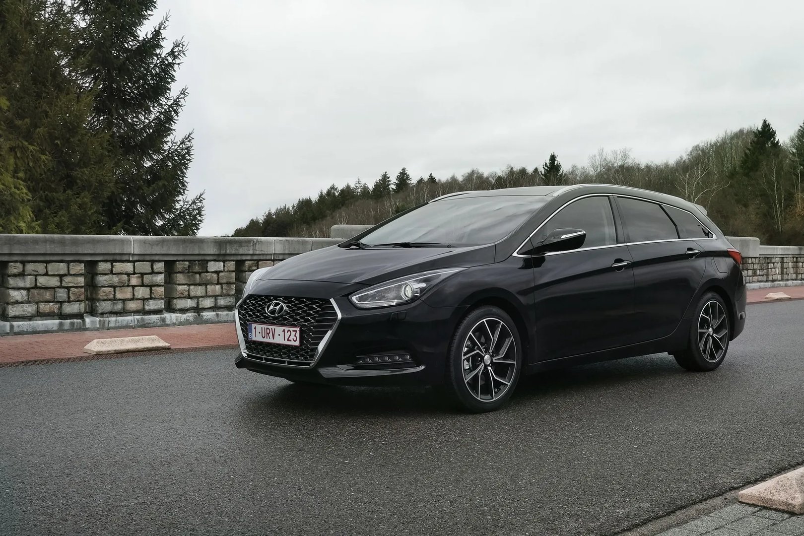 —  Estate 5-door