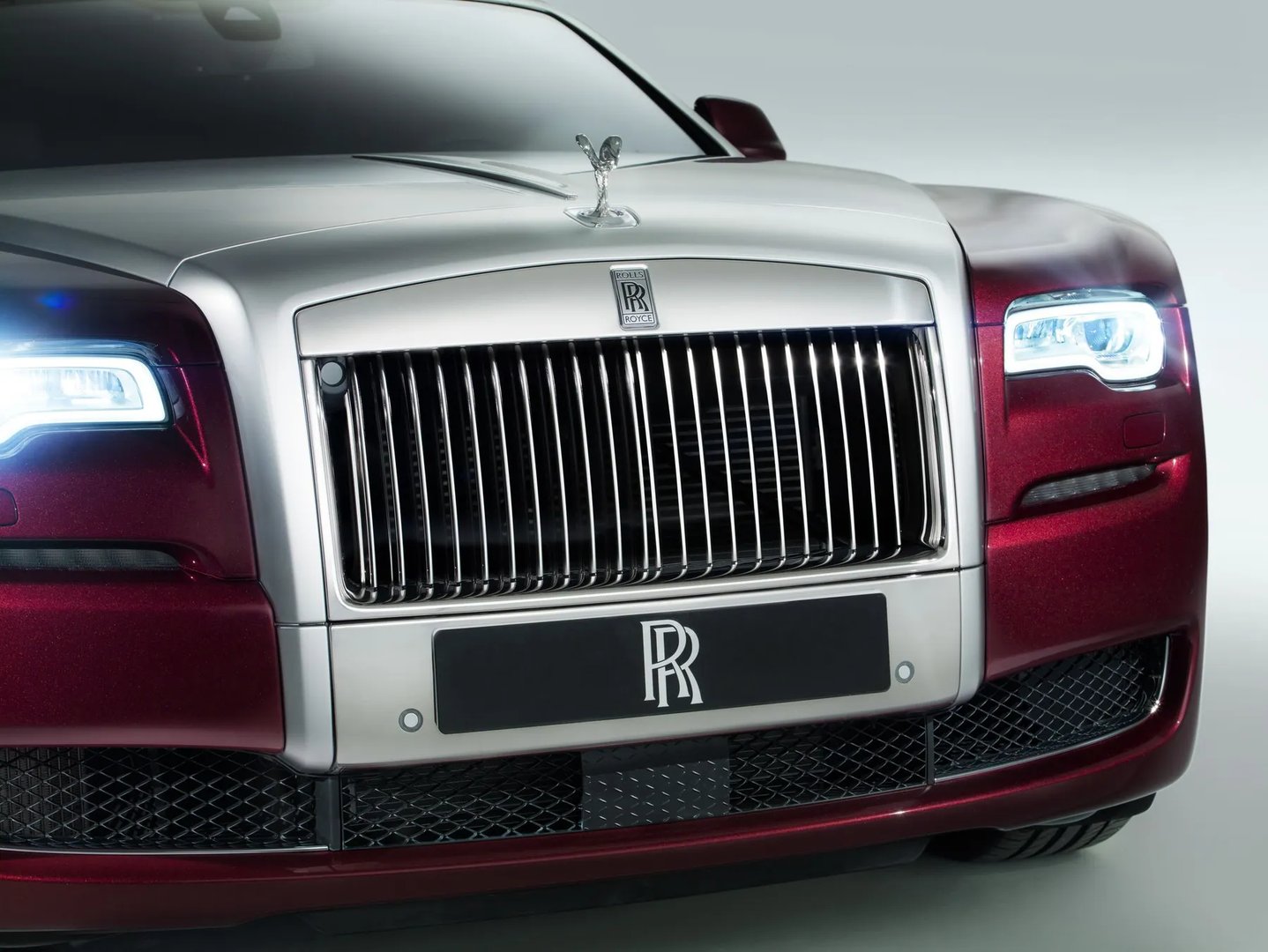 Rolls-Royce_Ghost_1_generation_restyling__Sedan__13.jpg