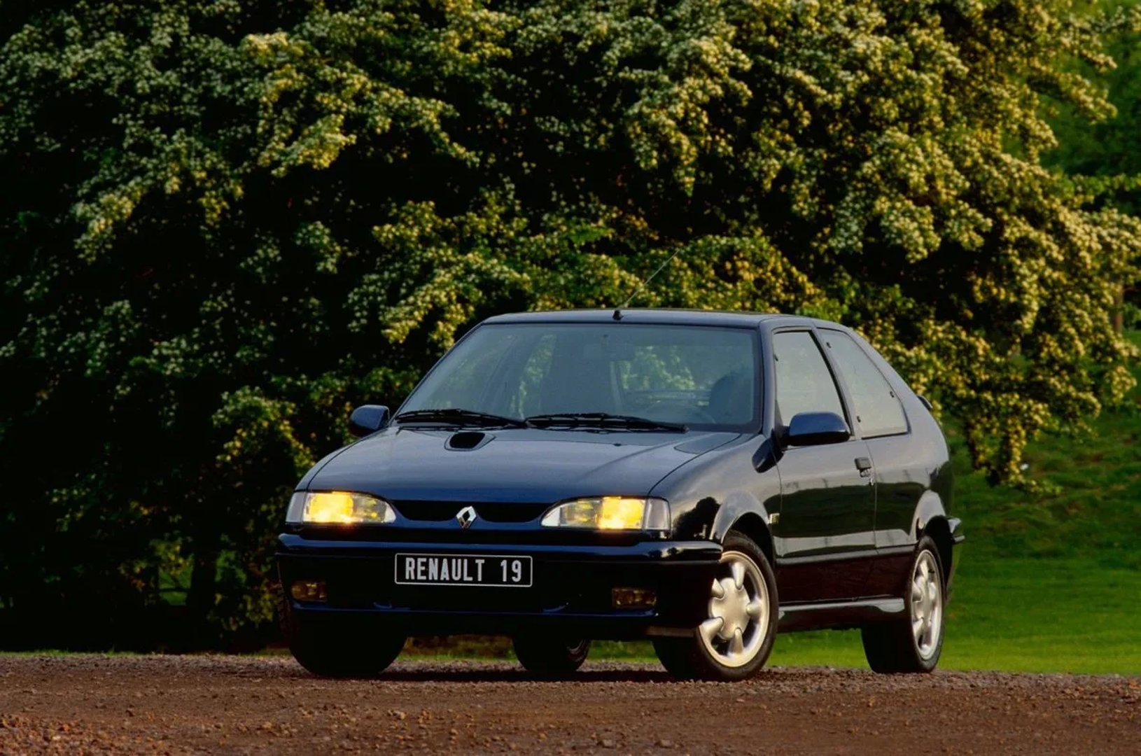 Renault 19 2 generation  Hatchback 3-door