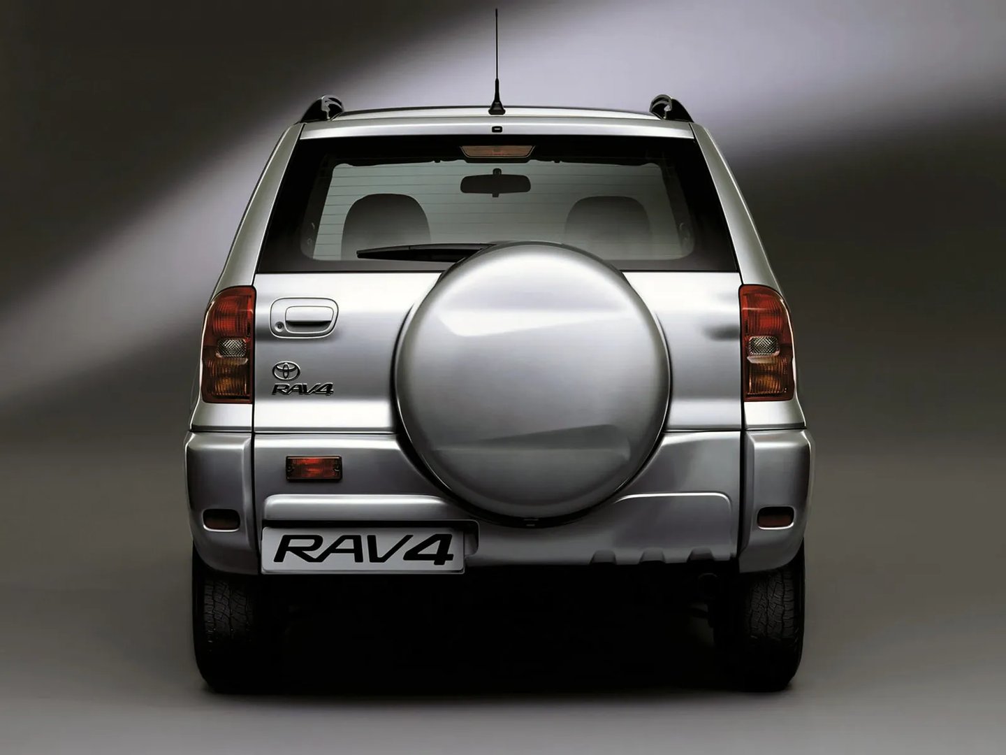 Toyota_RAV4_2_generation__SUV_5-doors__5.jpg