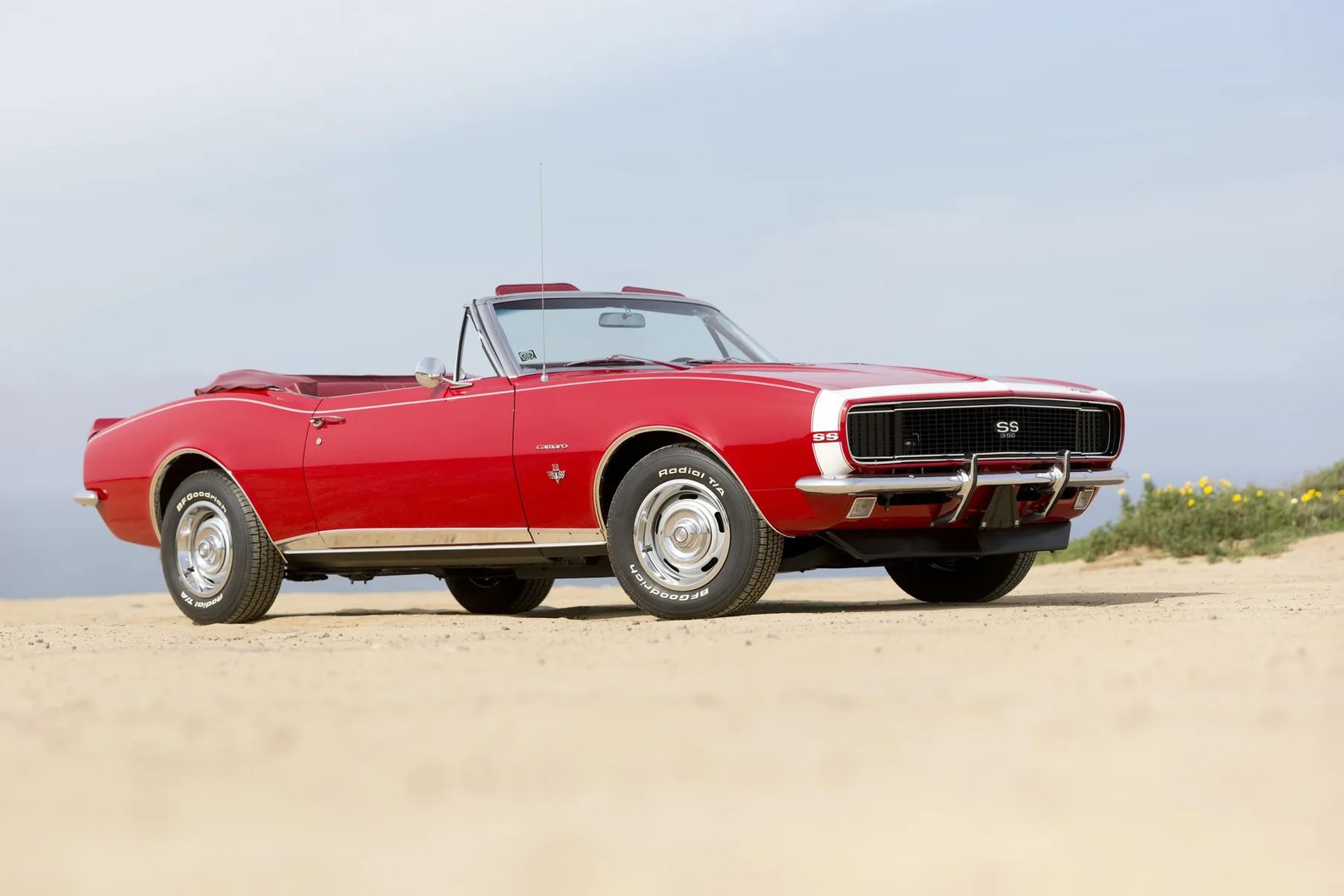 Chevrolet_Camaro_1_generation__Cabrio__11.jpg