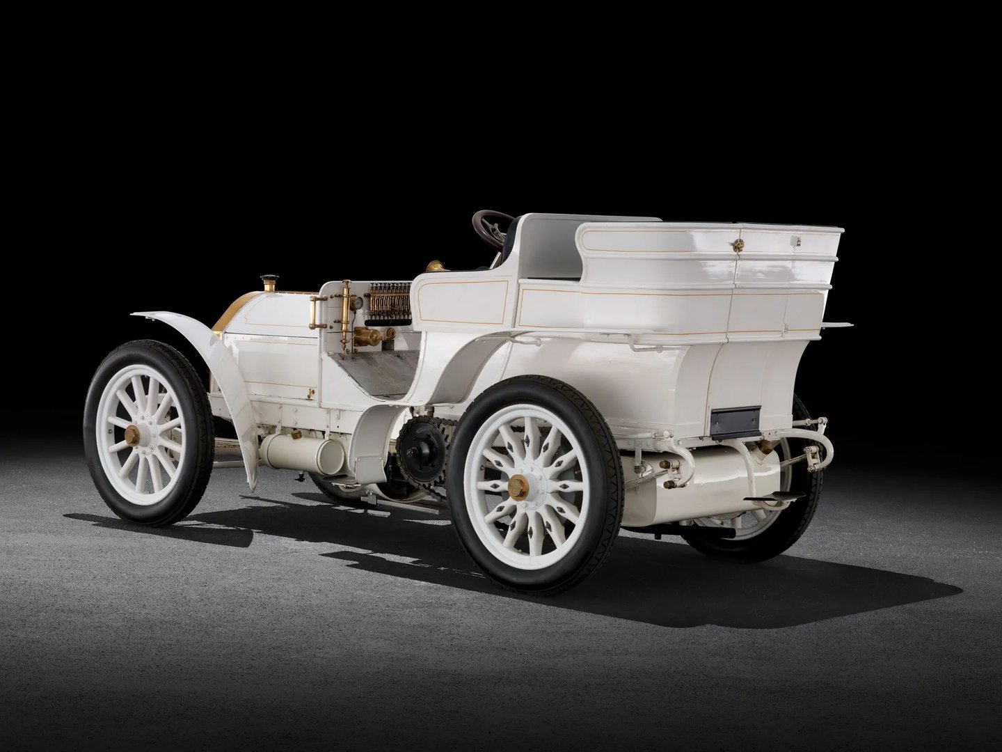 Mercedes_Simplex_1_generation__Phaeton__2.jpg