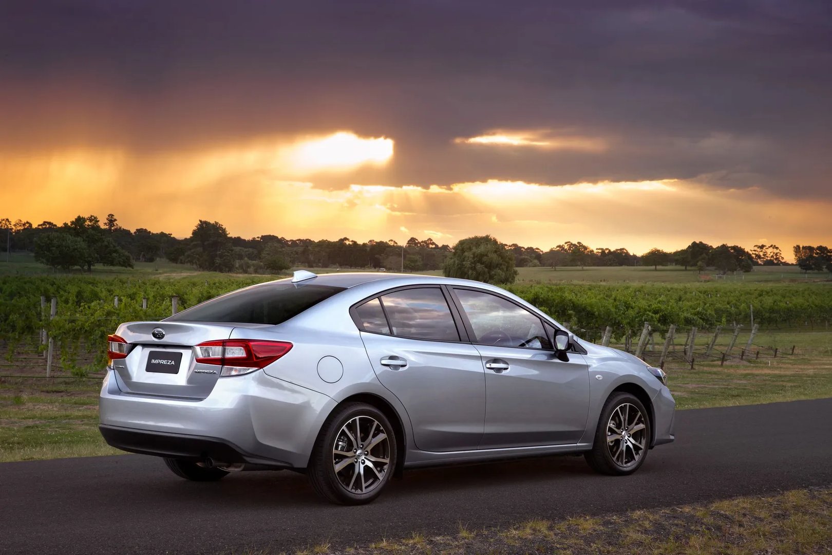 Subaru_Impreza_5_generation__Sedan__11.jpg