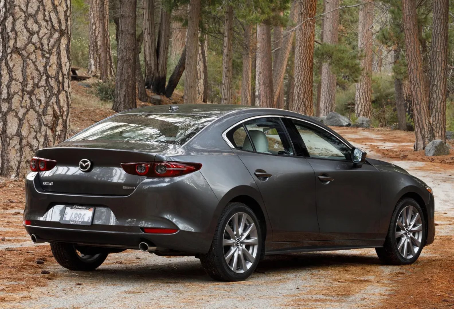 Mazda_3_4_generation__Sedan__11.jpg