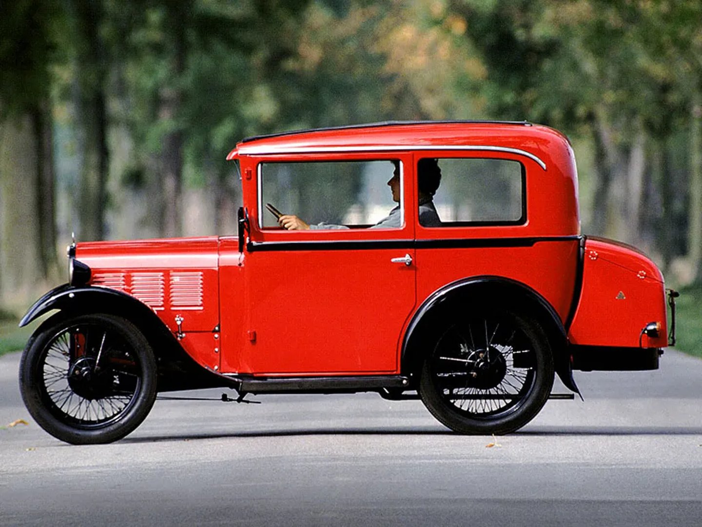 BMW_3-15_3_generation__Limousine__2.jpg