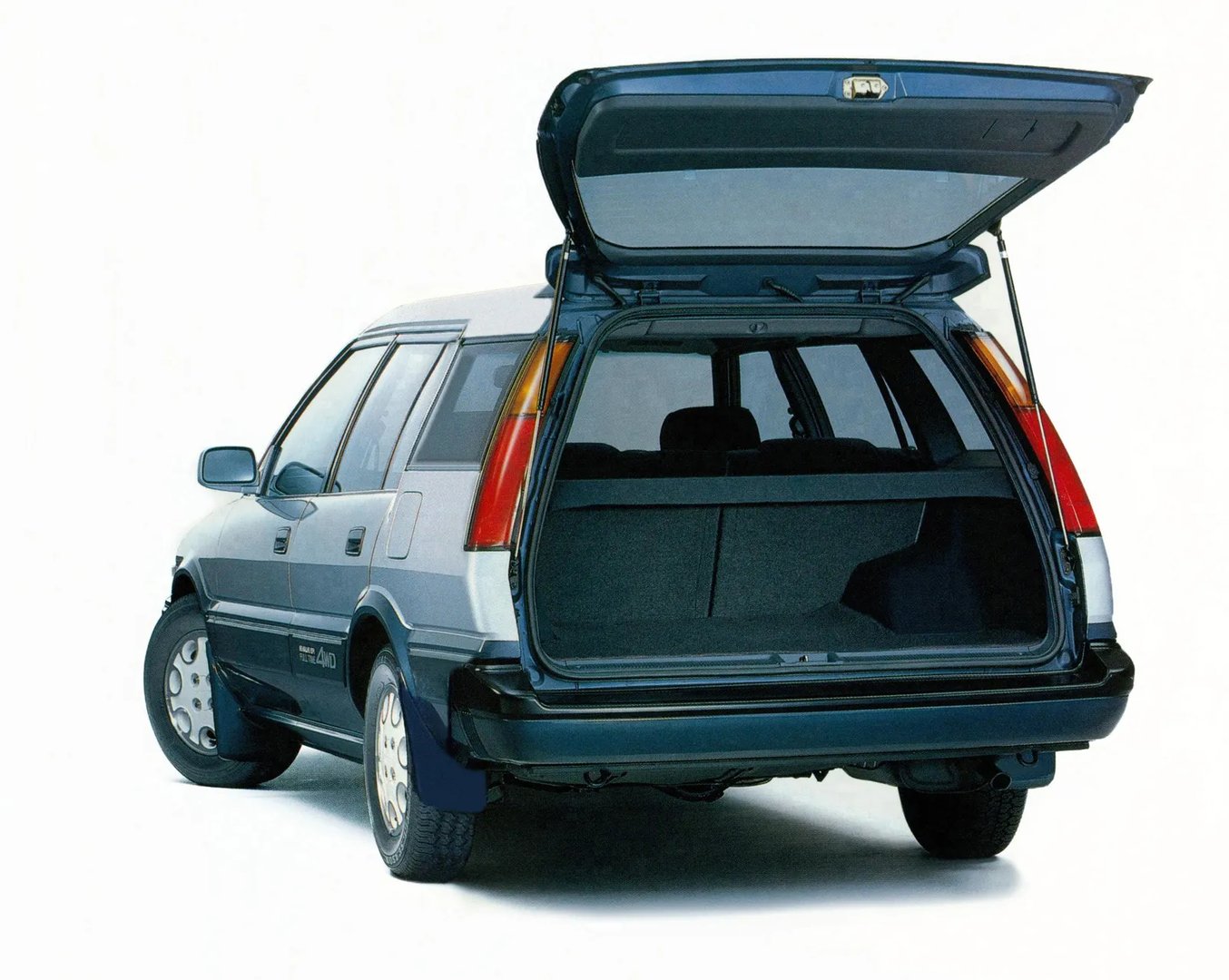 Toyota_Sprinter_Carib_2_generation__Estate_5-door__3.jpg
