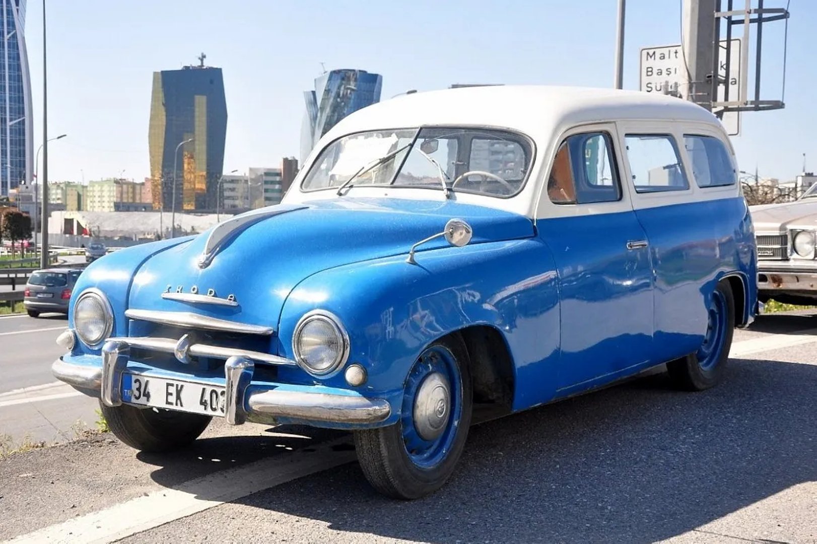 Skoda_1200_1_generation__Estate_3-door__1.jpg