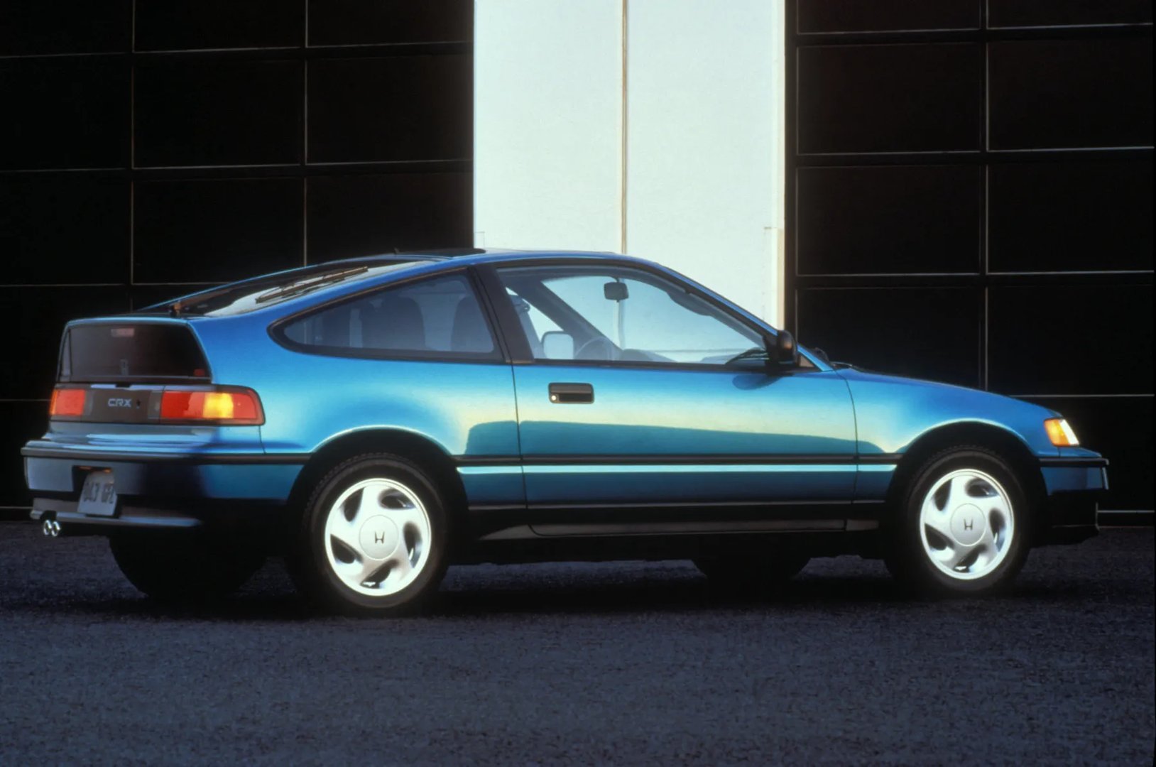 Honda_CR-X_2_generation__Coupe__10.jpg