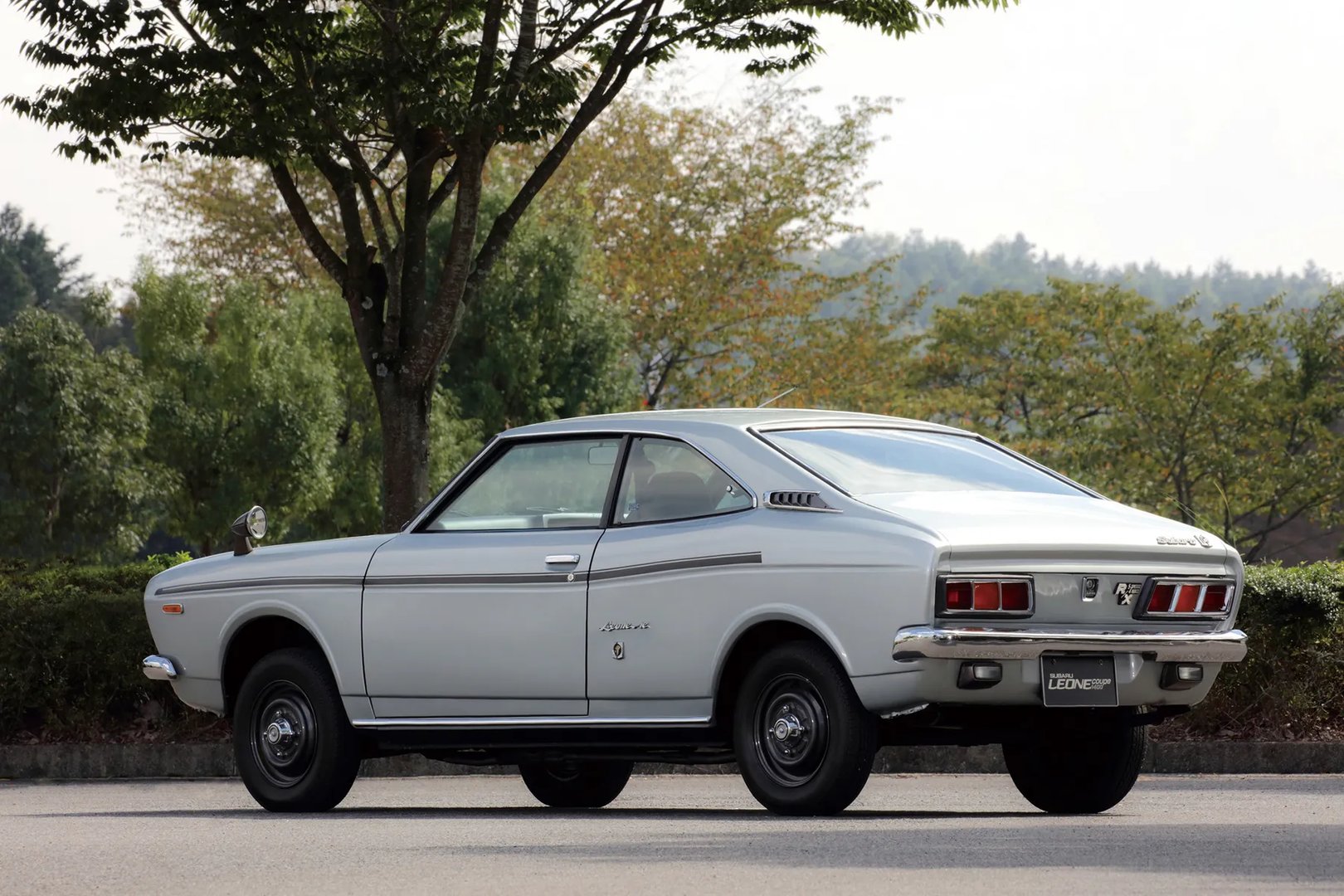 Subaru_Leone_1_generation__Coupe__3.jpg