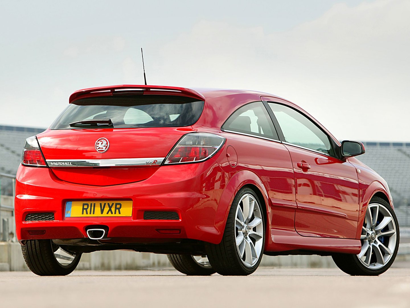 vauxhall_Astra_5_generation__Hatchback_3-door__5.jpg