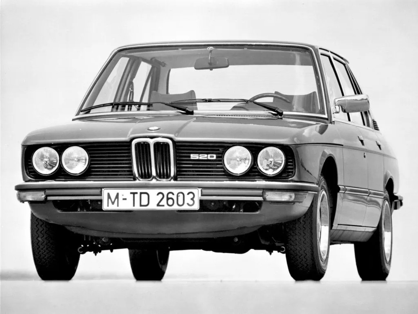 BMW_5_series_1_generation_restyling__Sedan__5.jpg
