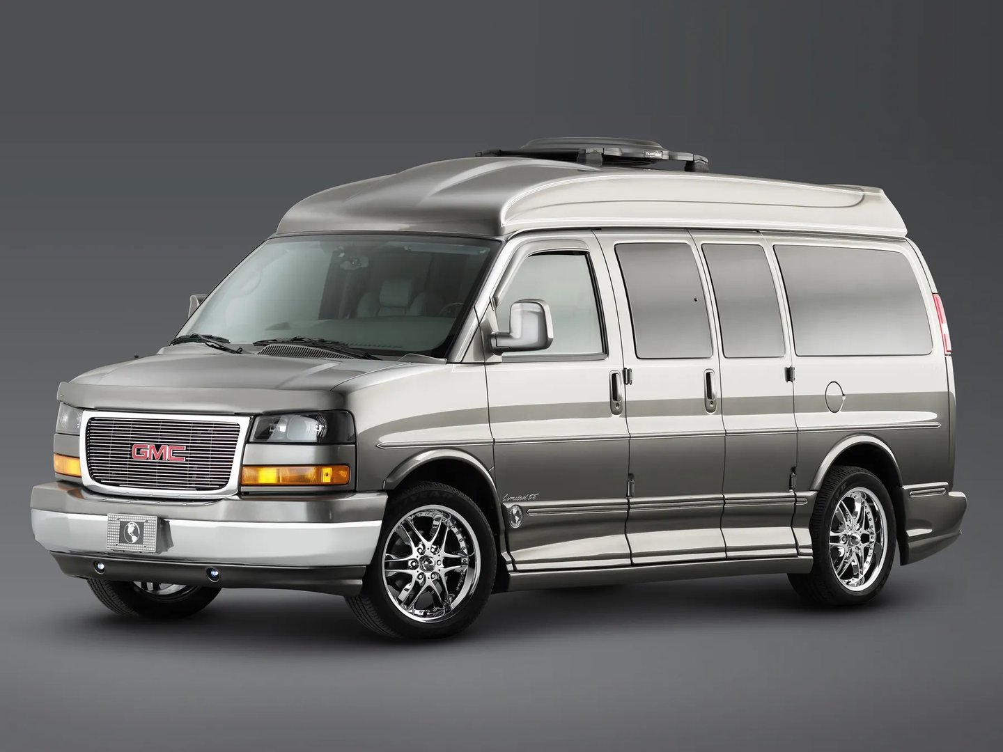GMC Savana 2 generation  Minivan