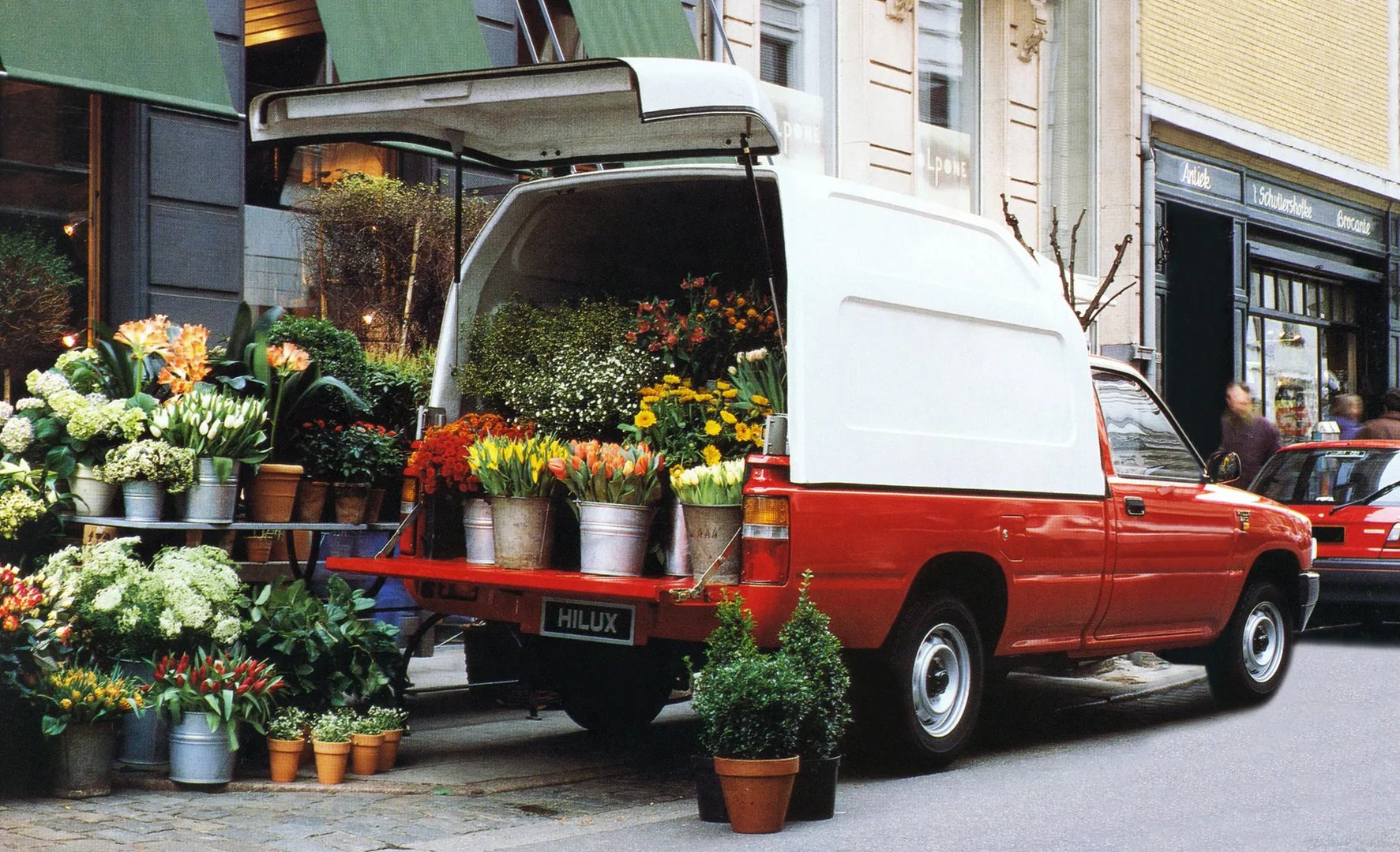 Toyota_Hilux_5_generation__Pickup_single-cab__2.jpg