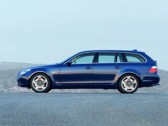 BMW_5_series_5_generation_restyling__Estate_5-door__2.jpg