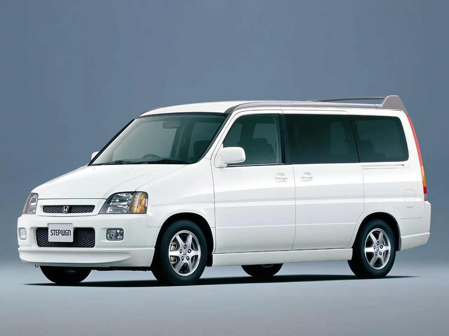 1 generation, restyling 