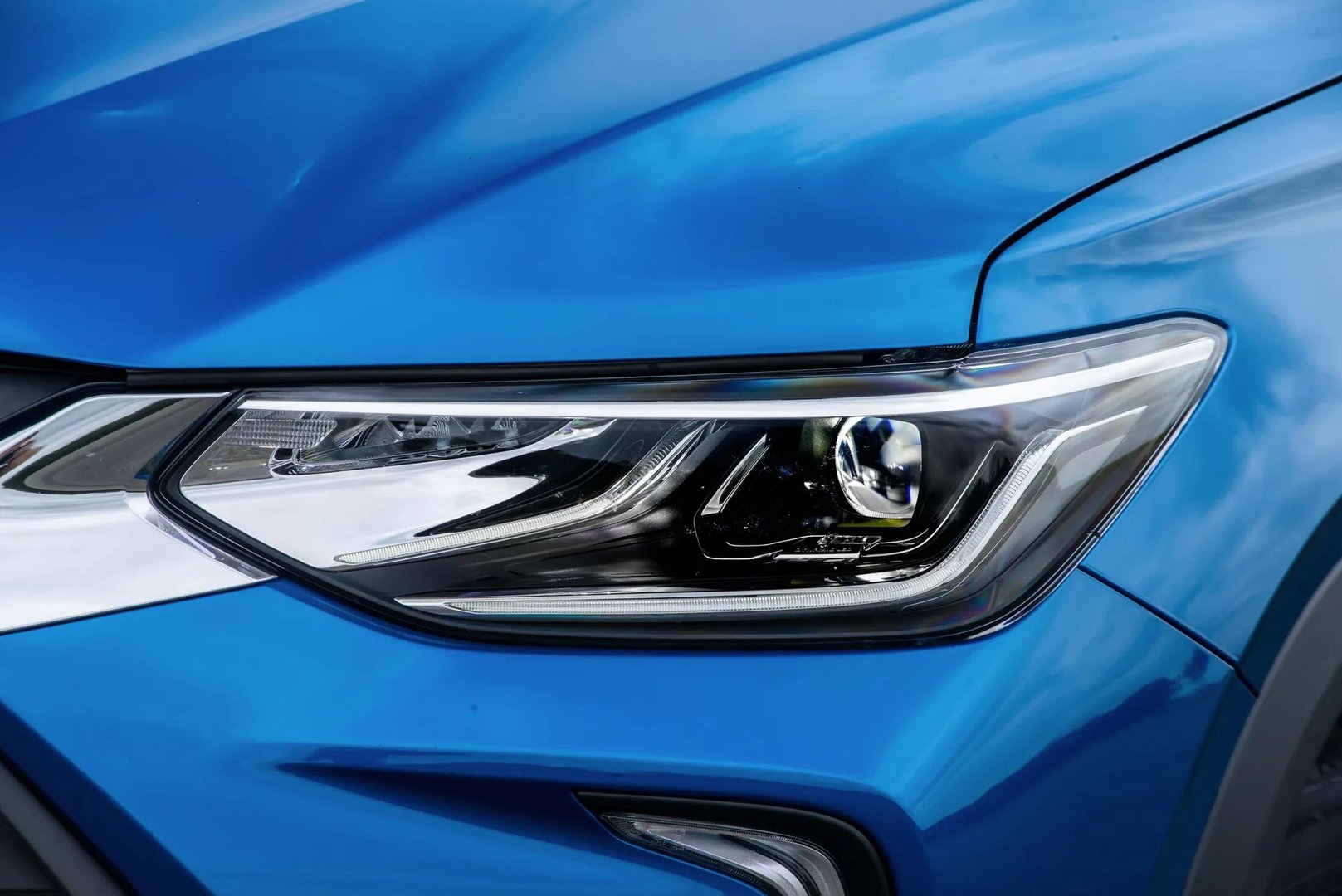 Chevrolet_Tracker_4_generation__SUV_5-doors__5.jpg