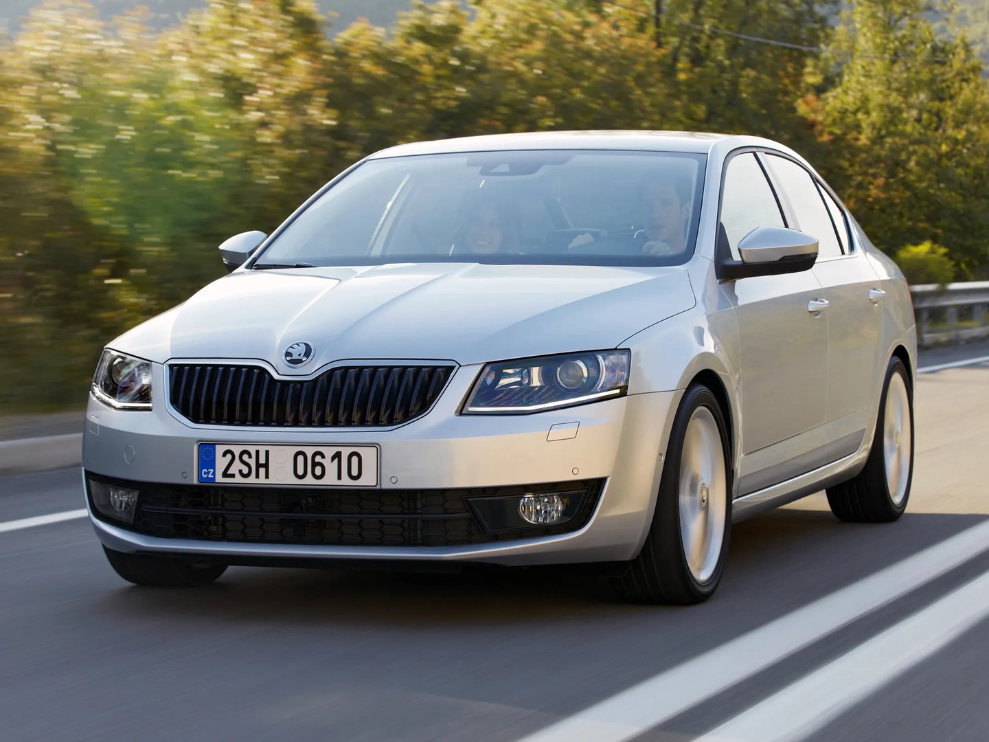 5E  Liftback