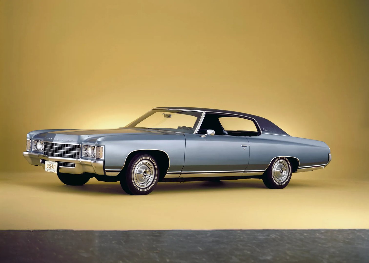 Chevrolet_Impala_5_generation__Coupe_Hardtop__1.jpg