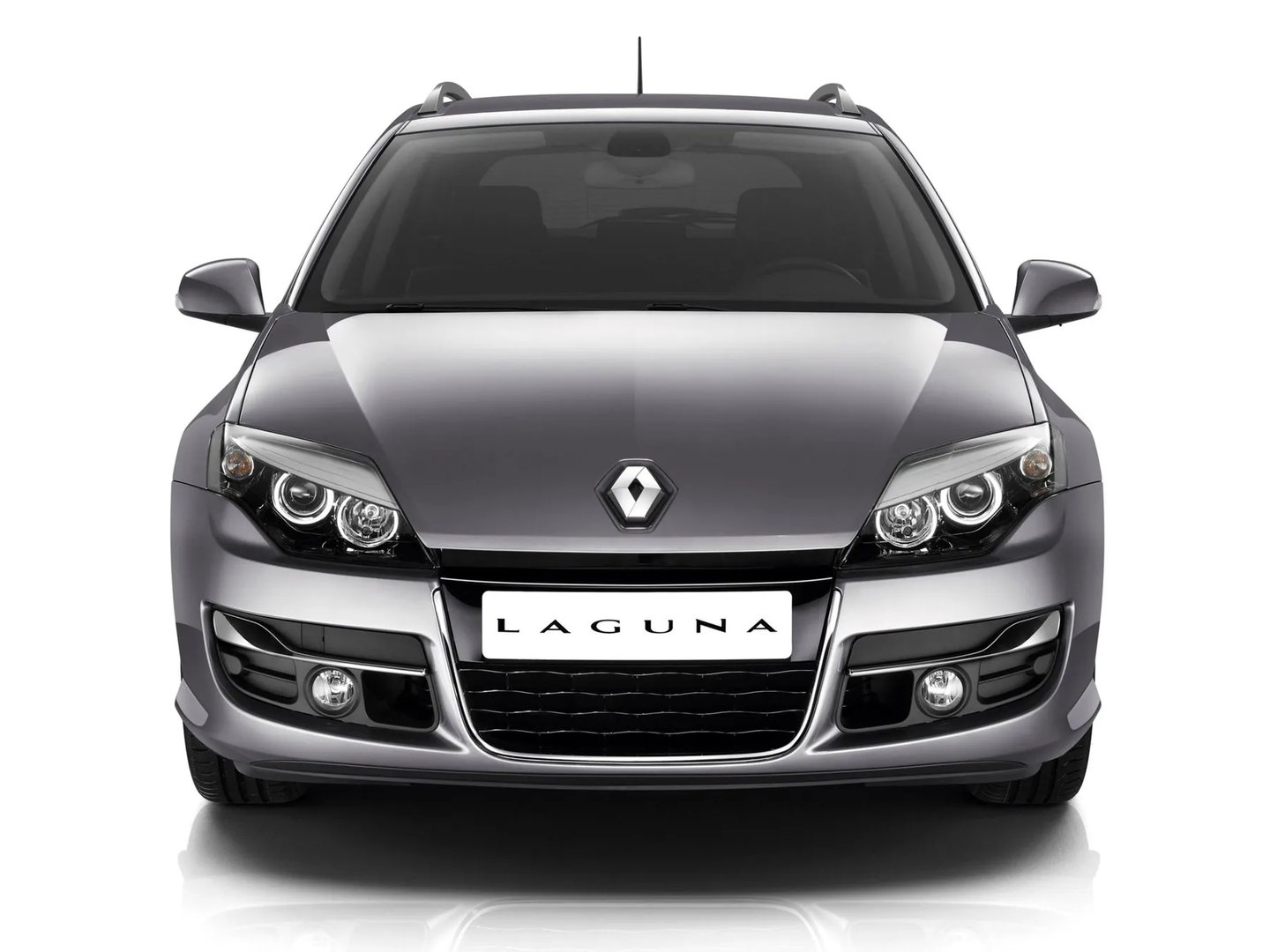 Renault_Laguna_3_generation_restyling__Estate_5-door__3.jpg