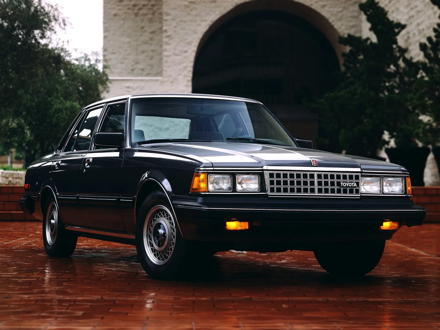 Toyota_Cressida_2_generation__Sedan__4.jpg
